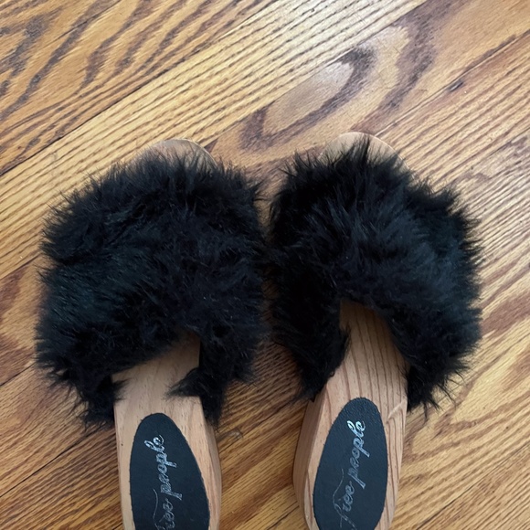 Free People Black Faux Fur Sonnet Clog - Picture 7 of 7